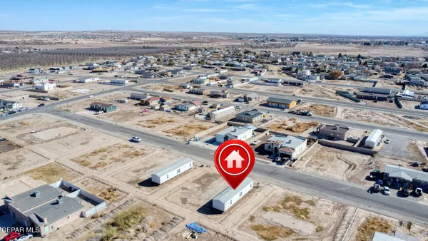 a picture of a black and white wall