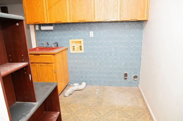 $300,000 | 1407 Mustang Drive, Denver City, TX 79323