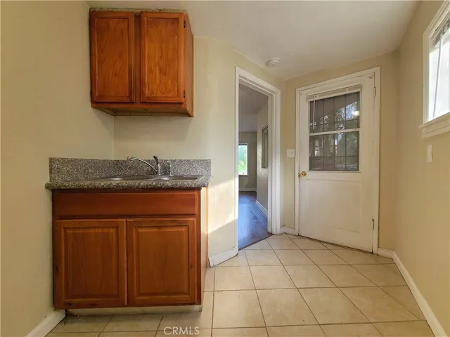 $1,200 | 11298 San Mateo Drive, Loma Linda, CA 92354