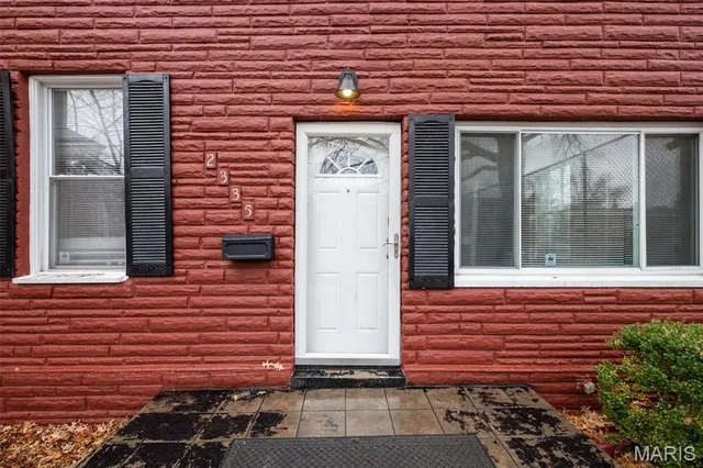 $190,000 | 2335 Louisiana Avenue, St. Louis, MO 63104