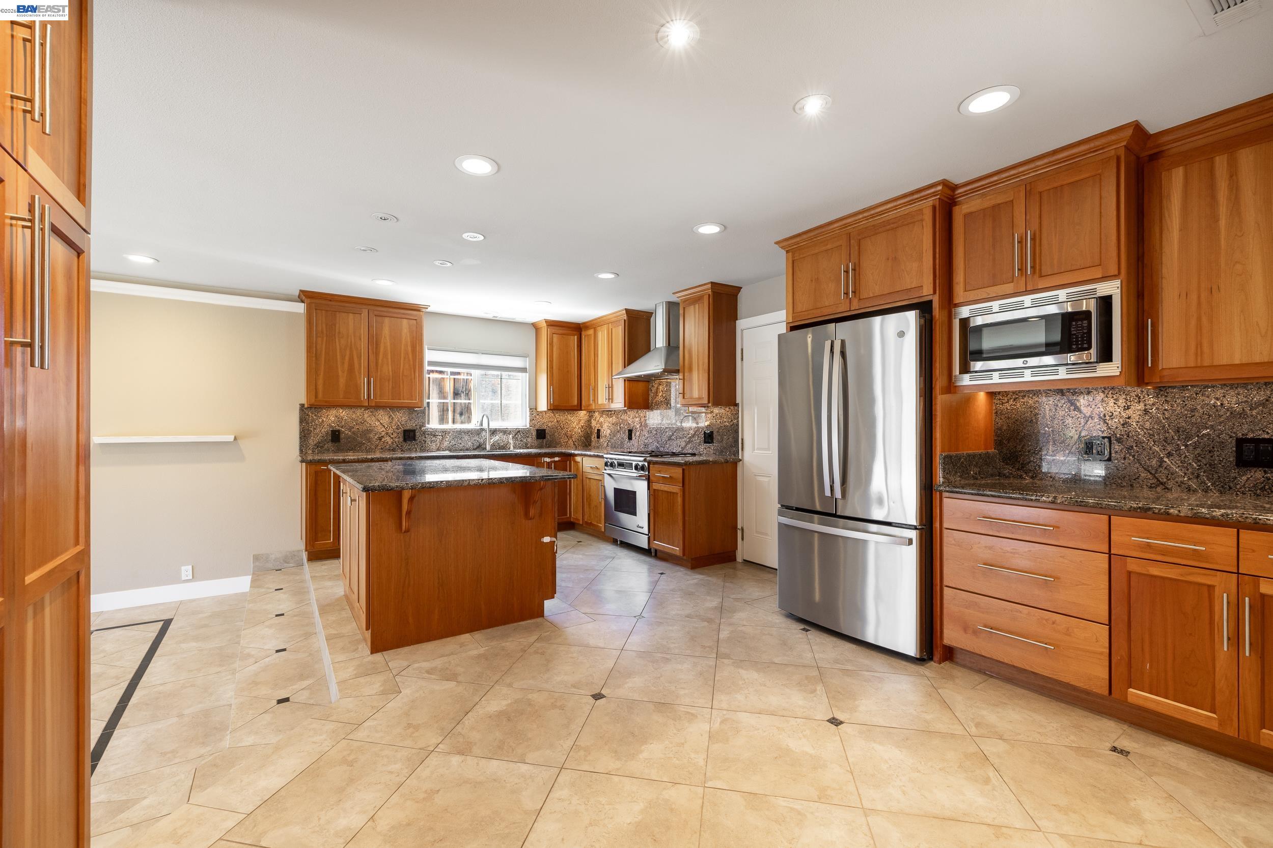 4601 Wilson Lane Concord, CA 94521 - Photo 21 of 53