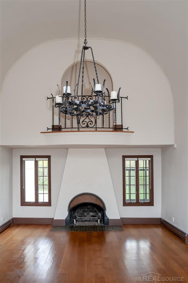 762 Bedford Road Grosse Pointe Park, MI 48230 - Photo 5 of 57