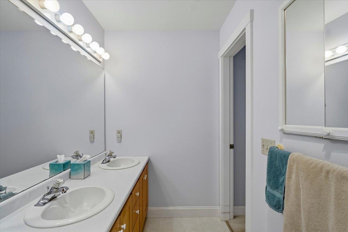 228 Commons Road Williston, VT 05495 - Photo 25 of 36