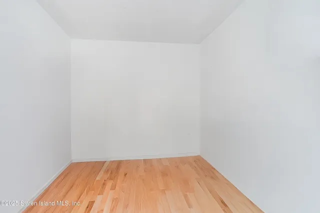 $310,000 | 108 Surfside Plaza | Tottenville