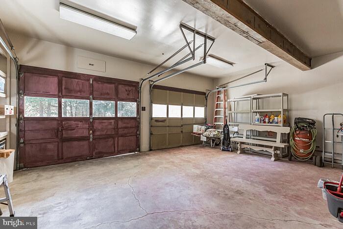 220 Robinson Road Salem, NJ 08079 - Photo 22 of 23 a view of a garage with furniture