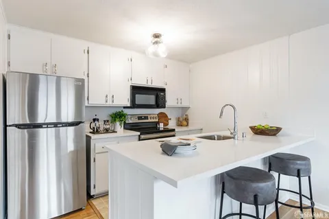 $899,000 | 460 Francisco Street, Unit 103, San Francisco, CA 94133