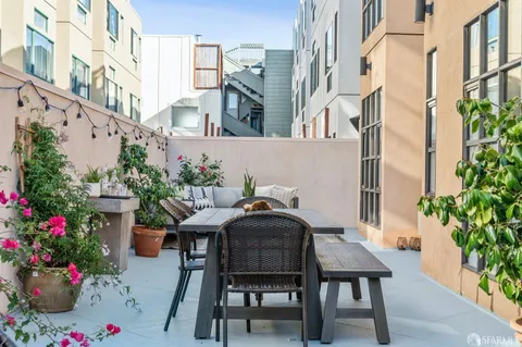 $899,000 | 460 Francisco Street, Unit 103, San Francisco, CA 94133