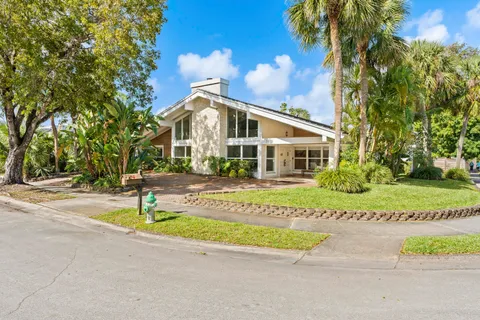 $3,000,000 | 3870 North 31st Terrace, Hollywood, FL 33021
