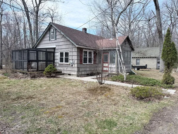 $1,700 | 5 Loop Road, Wurtsboro, NY 12790