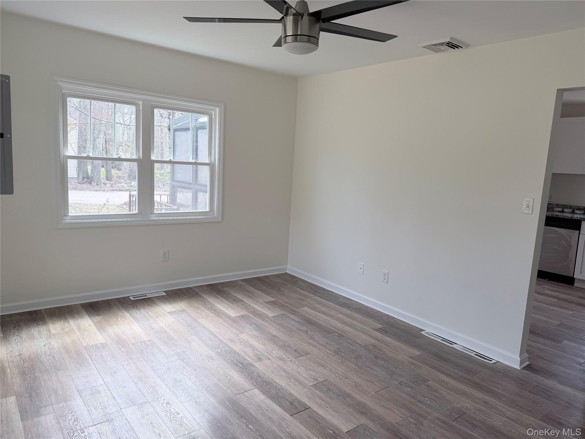 5 Loop Road Wurtsboro, NY 12790 - Photo 4 of 16