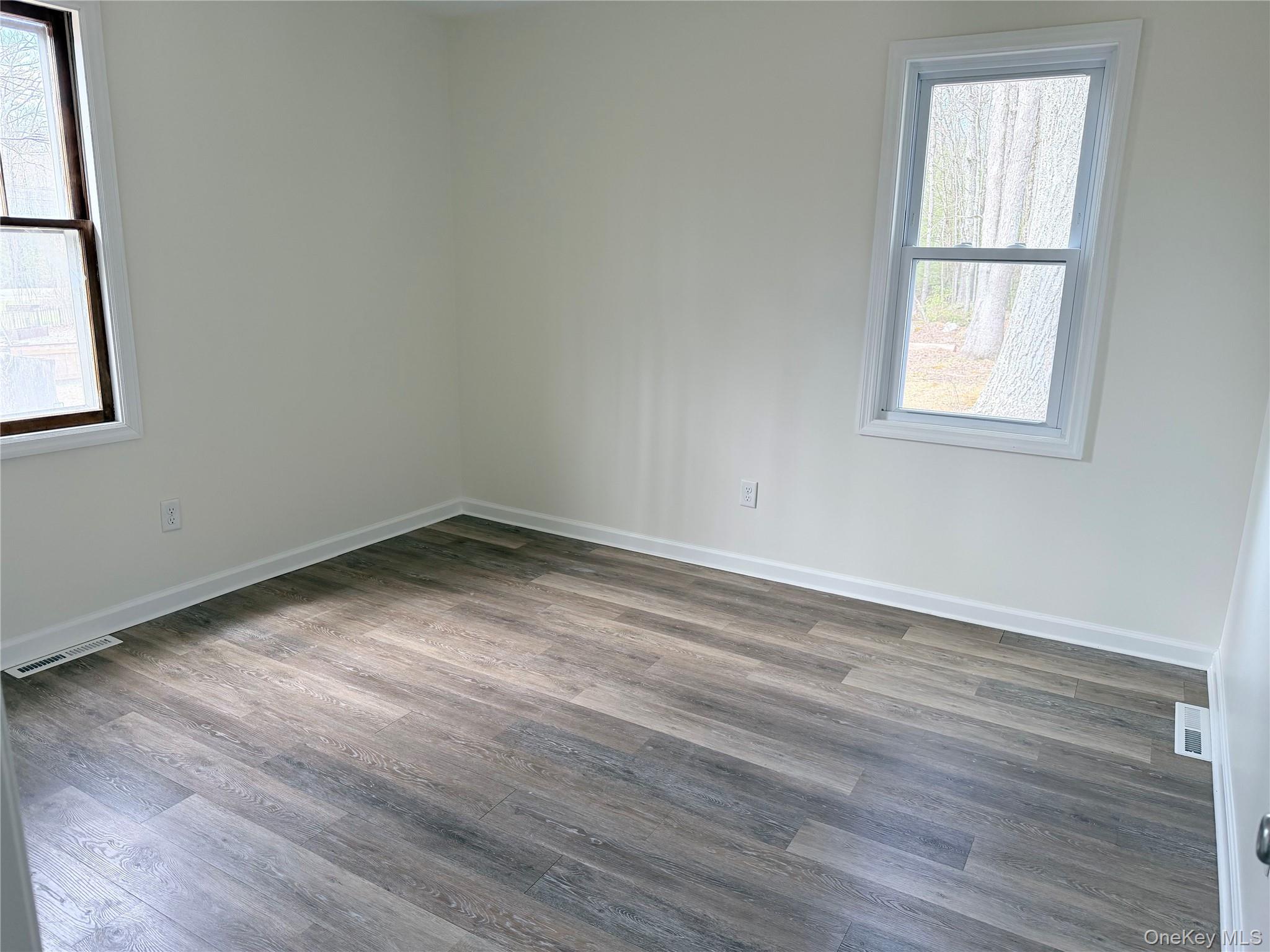 5 Loop Road Wurtsboro, NY 12790 - Photo 10 of 16