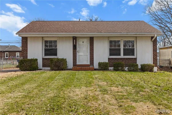 $209,000 | 7124 Marwinette Avenue, St. Louis, MO 63116