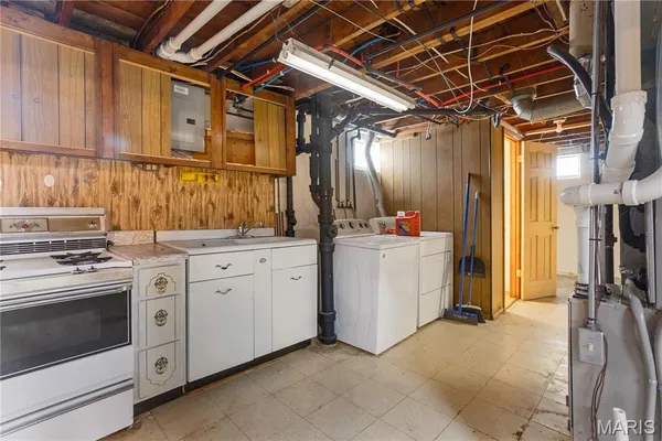 $209,000 | 7124 Marwinette Avenue, St. Louis, MO 63116