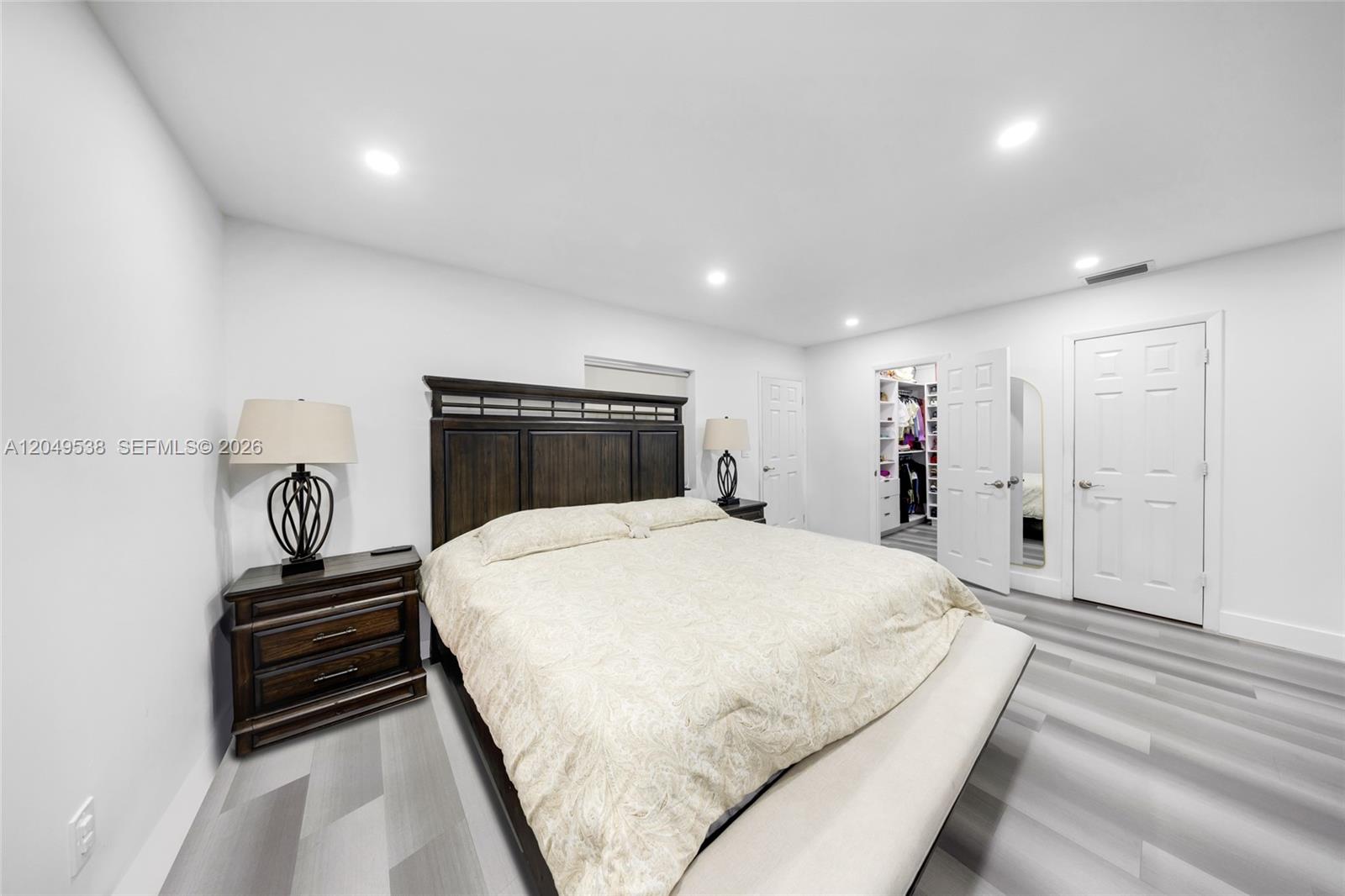 490 West 33rd Place Hialeah, FL 33012 - Photo 16 of 25