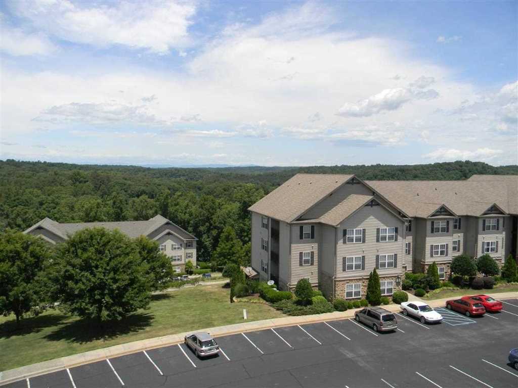 1433 Harts Ridge Drive, Unit 1433 Seneca, SC 29678 - Photo 6 of 10 Gallery Image 6