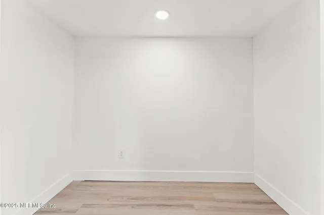 $250,000 | 9621 Aberdare Avenue West, Jacksonville, FL 32208