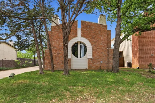 $230,000 | 620 West Union Bower Road, Irving, TX 75061