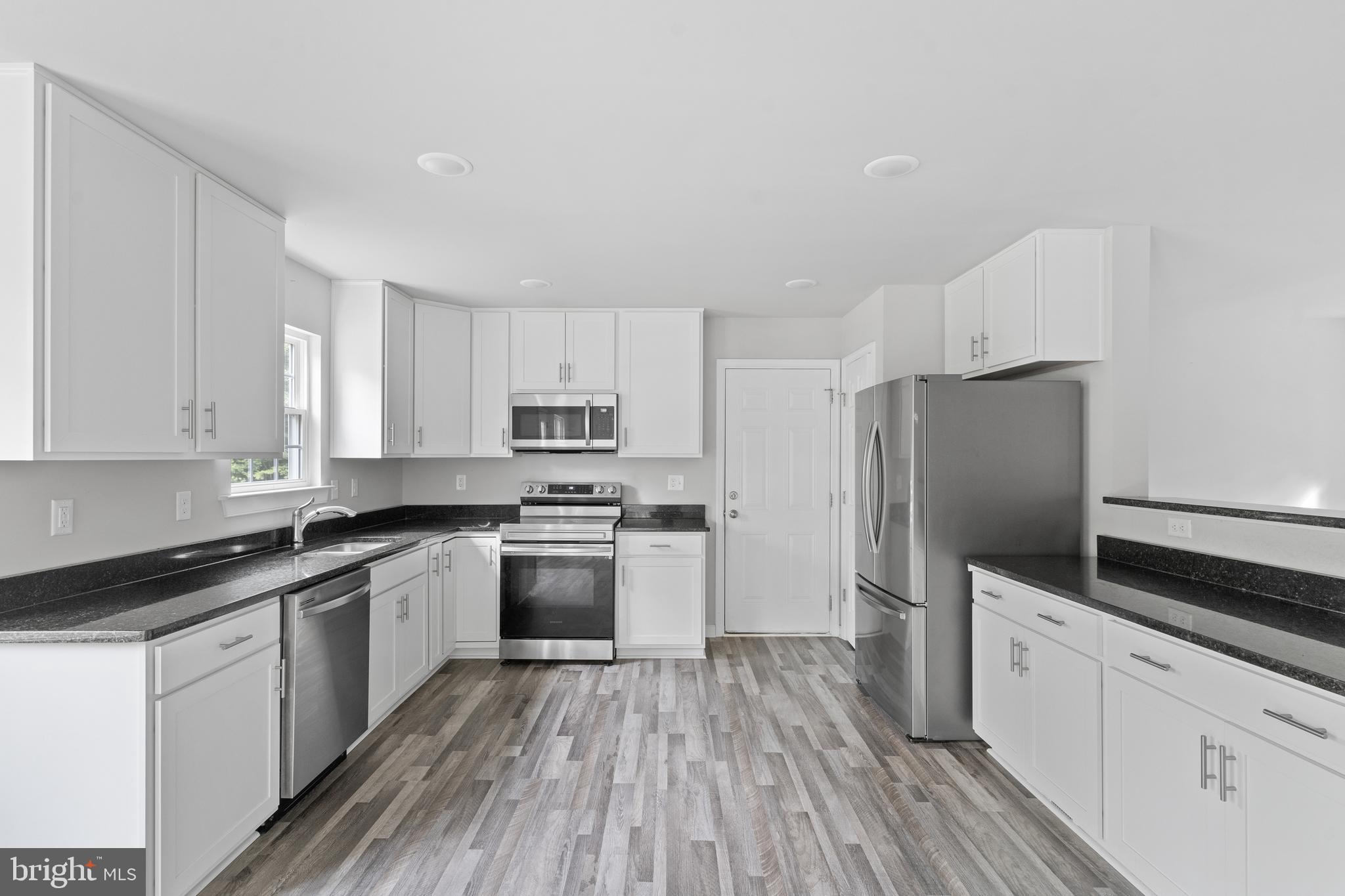 1709 Atkinson Road Mineral, VA 23117 - Photo 7 of 50