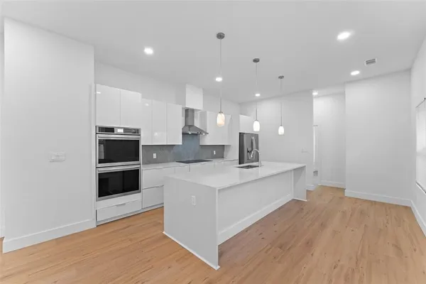 $3,500 | 2513 Crossman Avenue, Dallas, TX 75212