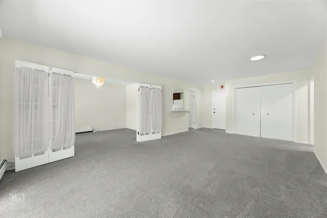 $215,000 | 602 East Algonquin Road, Unit 207, Arlington Heights, IL 60005