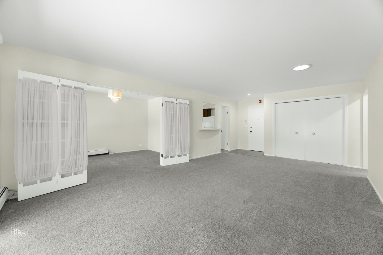 602 East Algonquin Road, Unit 207 Arlington Heights, IL 60005 - Photo 3 of 13