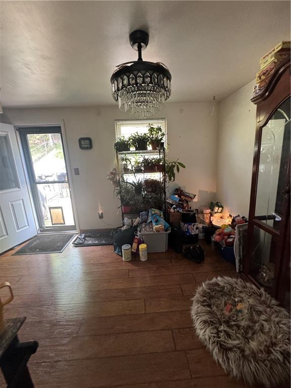 421 Tivoli Road Pittsburgh, PA 15239 - Photo 3 of 29