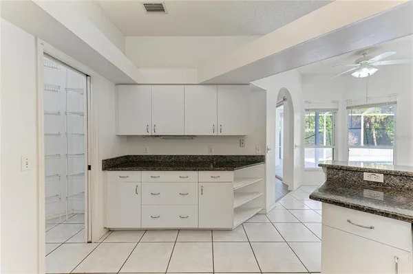 $3,580 | 4805 76th Court East, Bradenton, FL 34203