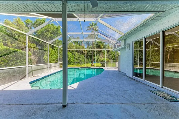 $3,580 | 4805 76th Court East, Bradenton, FL 34203