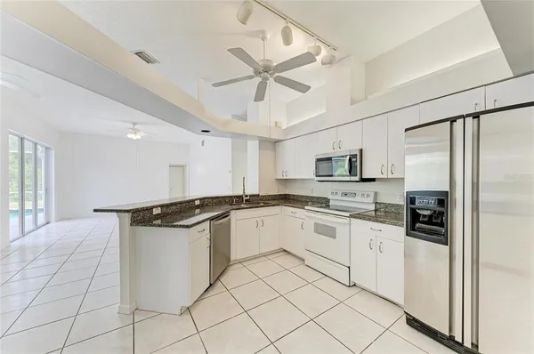 $3,400 | 4805 76th Court East, Bradenton, FL 34203