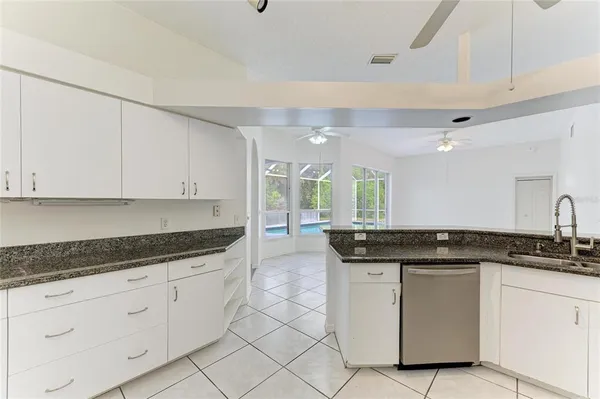 $3,400 | 4805 76th Court East, Bradenton, FL 34203