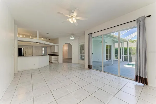 $3,580 | 4805 76th Court East, Bradenton, FL 34203