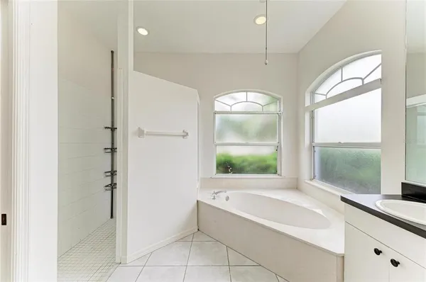 $3,400 | 4805 76th Court East, Bradenton, FL 34203
