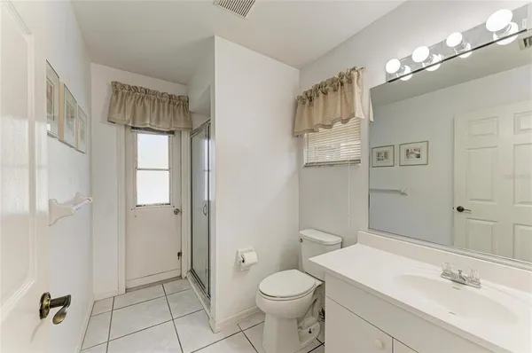 $3,580 | 4805 76th Court East, Bradenton, FL 34203