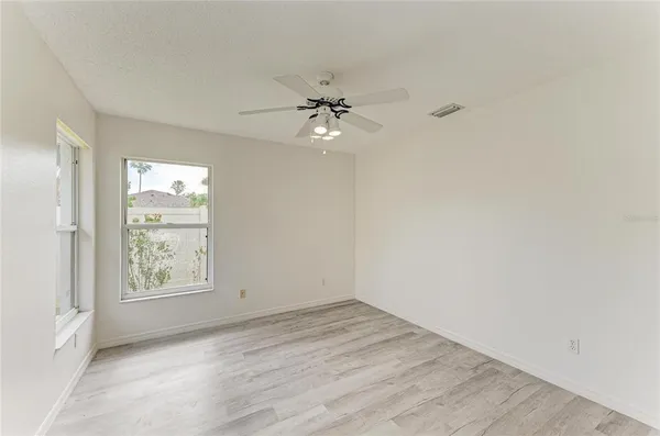 $3,400 | 4805 76th Court East, Bradenton, FL 34203