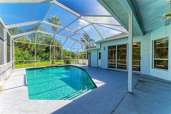 $3,580 | 4805 76th Court East, Bradenton, FL 34203