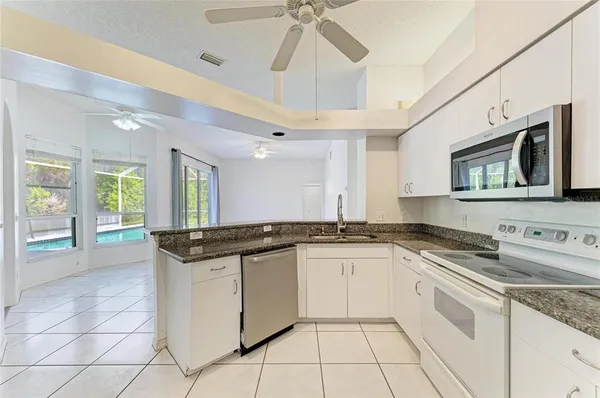 $3,580 | 4805 76th Court East, Bradenton, FL 34203