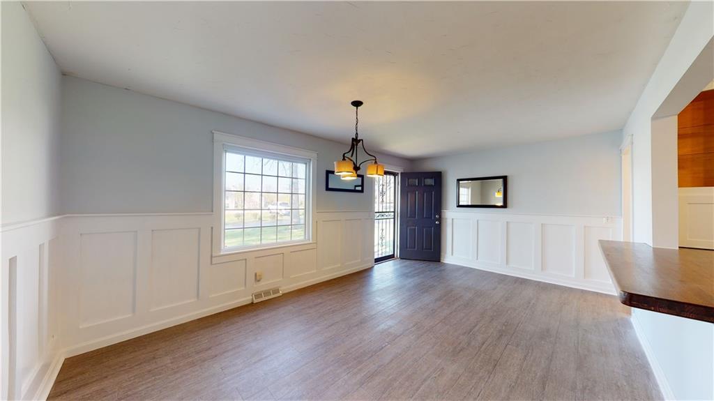 5325 West Smith Valley Road Greenwood, IN 46142 - Photo 3 of 34