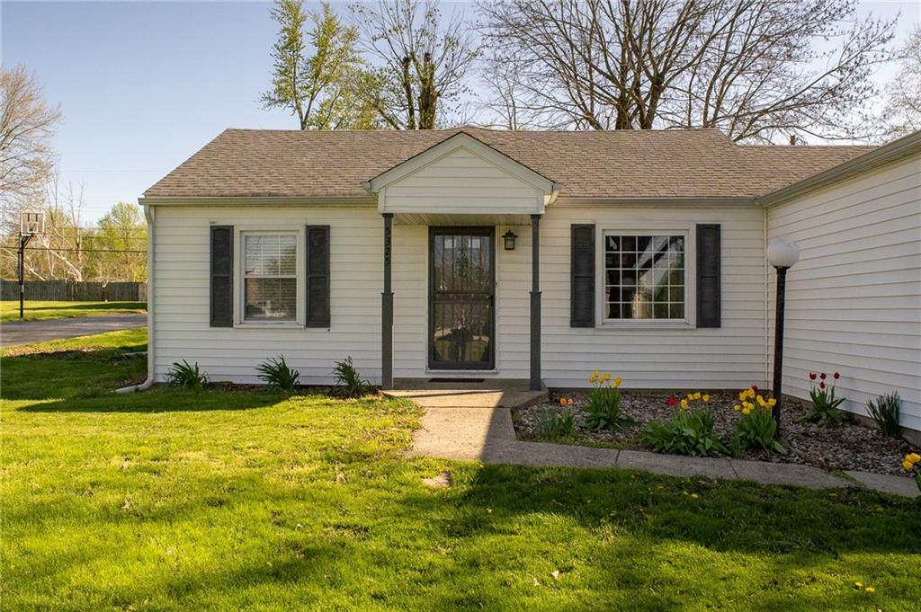 5325 West Smith Valley Road Greenwood, IN 46142 - Photo 26 of 34