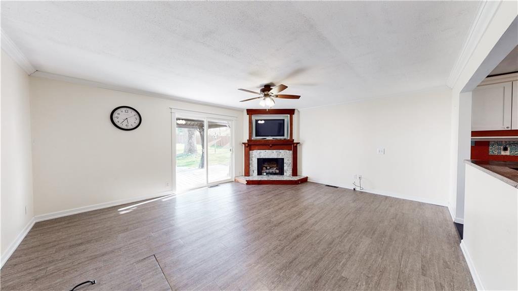 5325 West Smith Valley Road Greenwood, IN 46142 - Photo 9 of 34