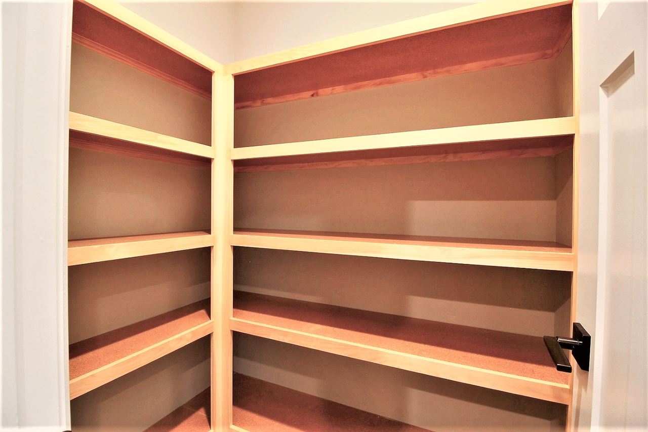 2413 South Spring Hollow Street Wichita, KS 67230 - Photo 14 of 33