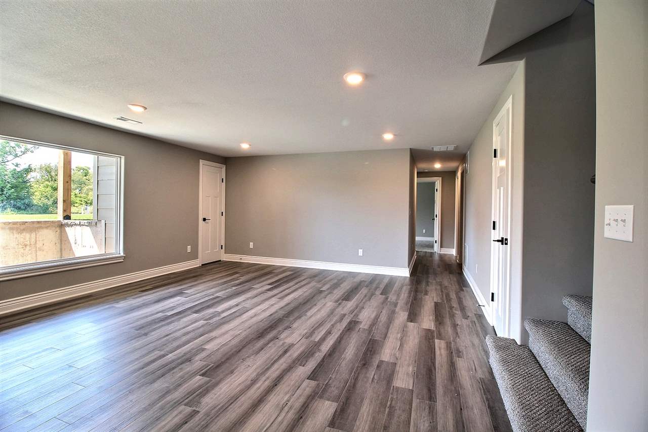 2413 South Spring Hollow Street Wichita, KS 67230 - Photo 25 of 33