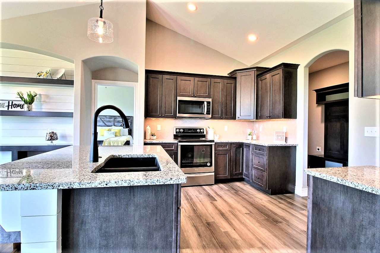 2413 South Spring Hollow Street Wichita, KS 67230 - Photo 10 of 33