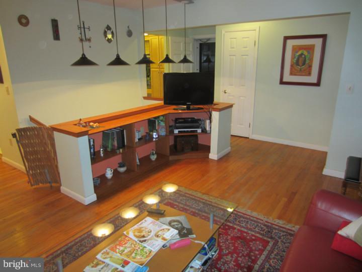151 Washington Road Princeton, NJ 08540 - Photo 3 of 20 Living Room