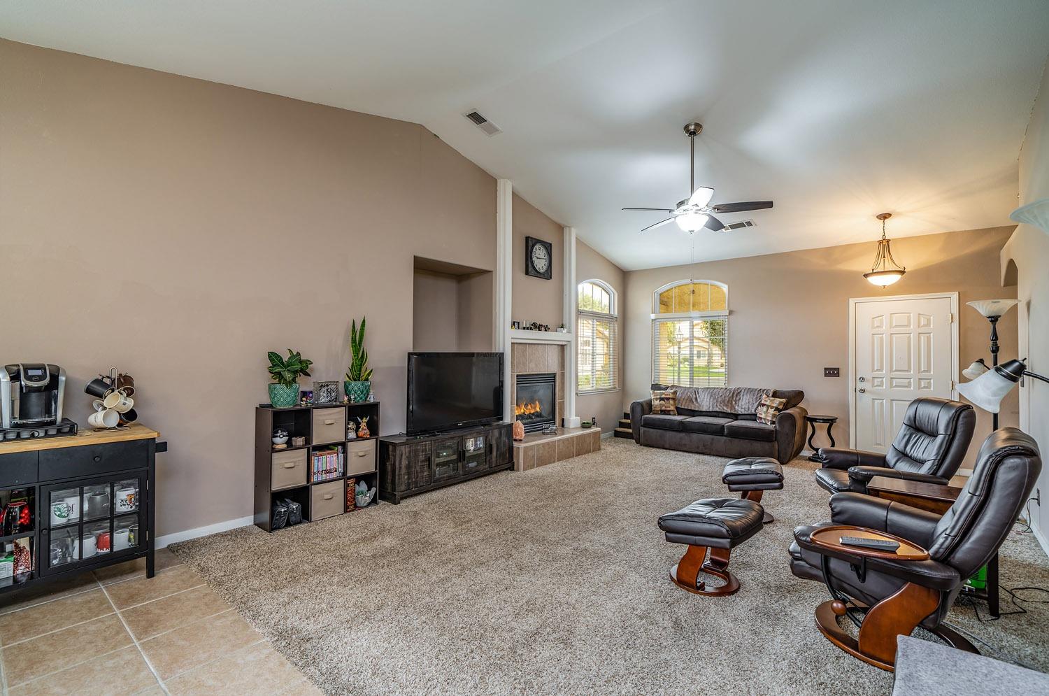 121 River Pointe Madera, CA 93637 - Photo 5 of 27