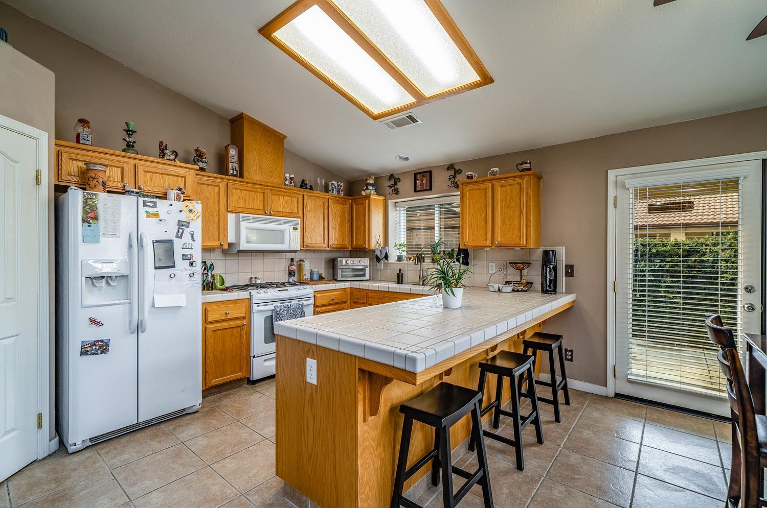 121 River Pointe Madera, CA 93637 - Photo 7 of 27