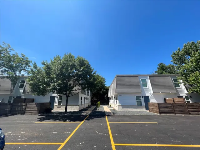 $1,250 | 1903 Hearthstone Drive, Unit D, Austin, TX 78757