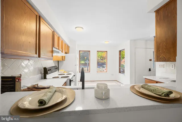 $450,000 | 9453 Clocktower Lane, Columbia, MD 21046