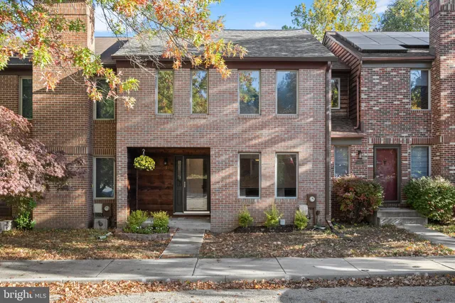 $450,000 | 9453 Clocktower Lane, Columbia, MD 21046