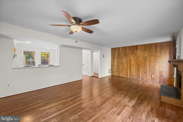 $450,000 | 9453 Clocktower Lane, Columbia, MD 21046