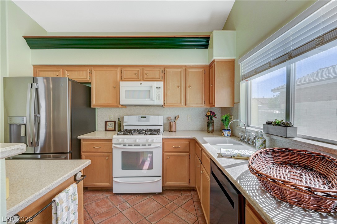1112 Indiana Court Henderson, NV 89015 - Photo 20 of 77